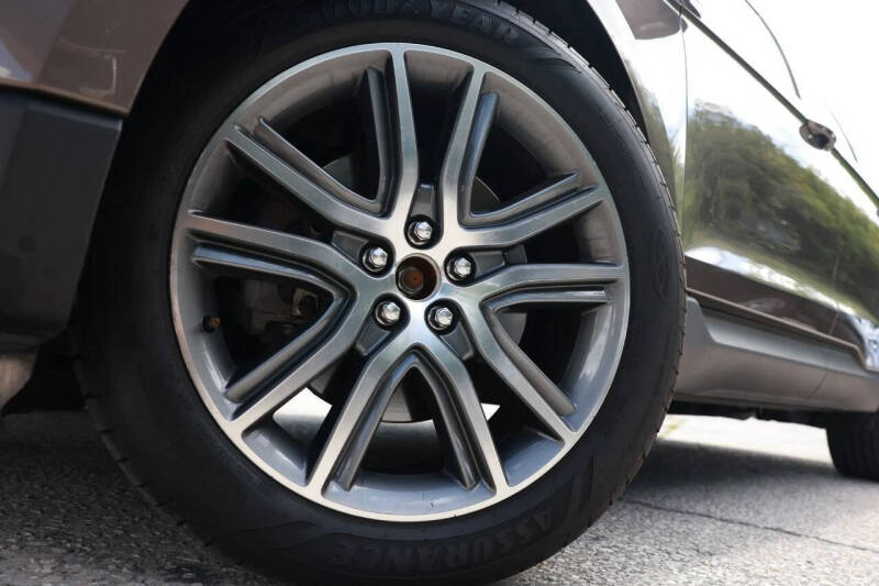 2019 Ford Edge Titanium
