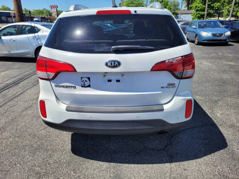 2014 Kia Sorento LX