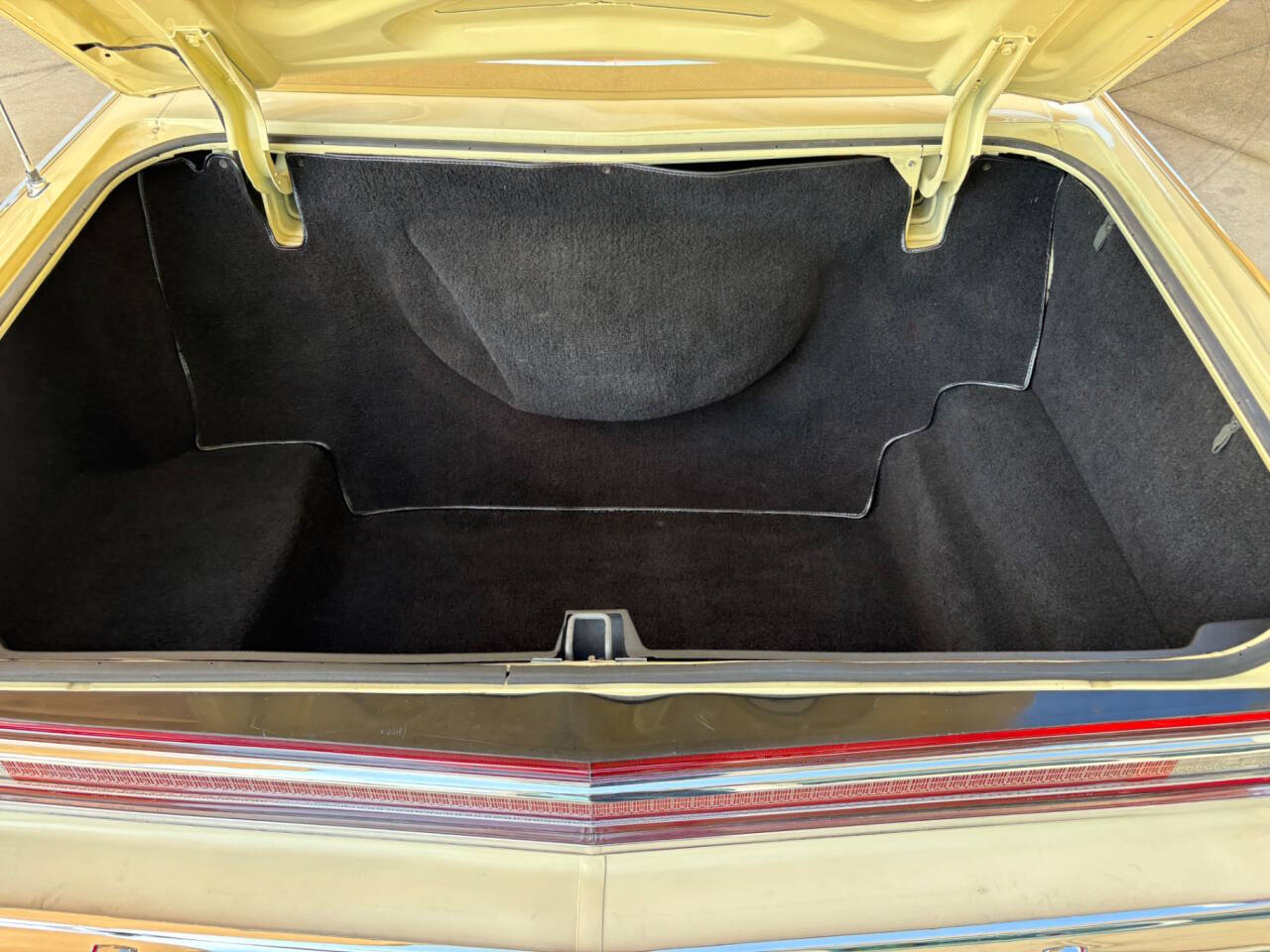 1976 Lincoln Continental 9