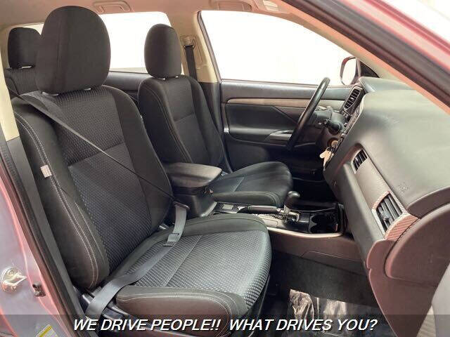 2017 Mitsubishi Outlander ES