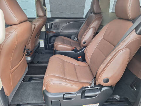 2015 Toyota Sienna Limited Premium 7-Passenger