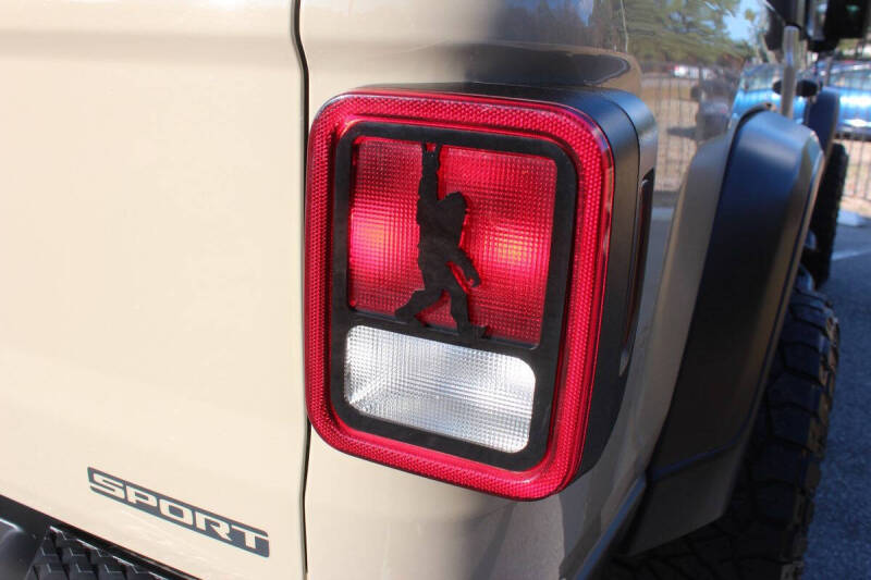 2020 Jeep Gladiator Sport