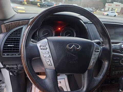 2016 Infiniti QX80