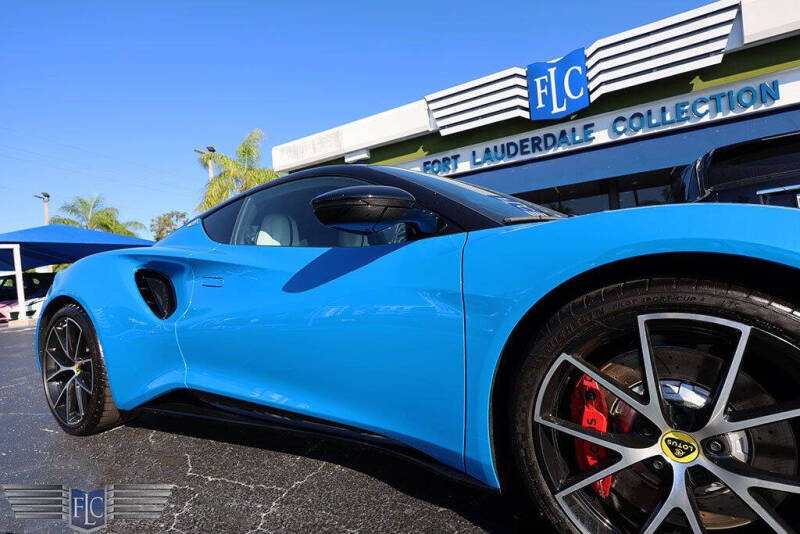 2025 Lotus Emira V6 Base