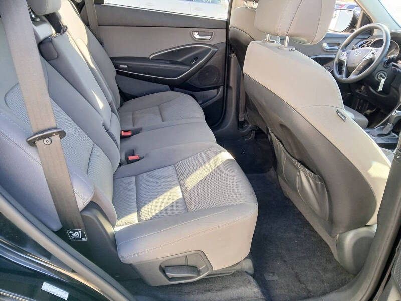 2018 Hyundai Santa Fe SE