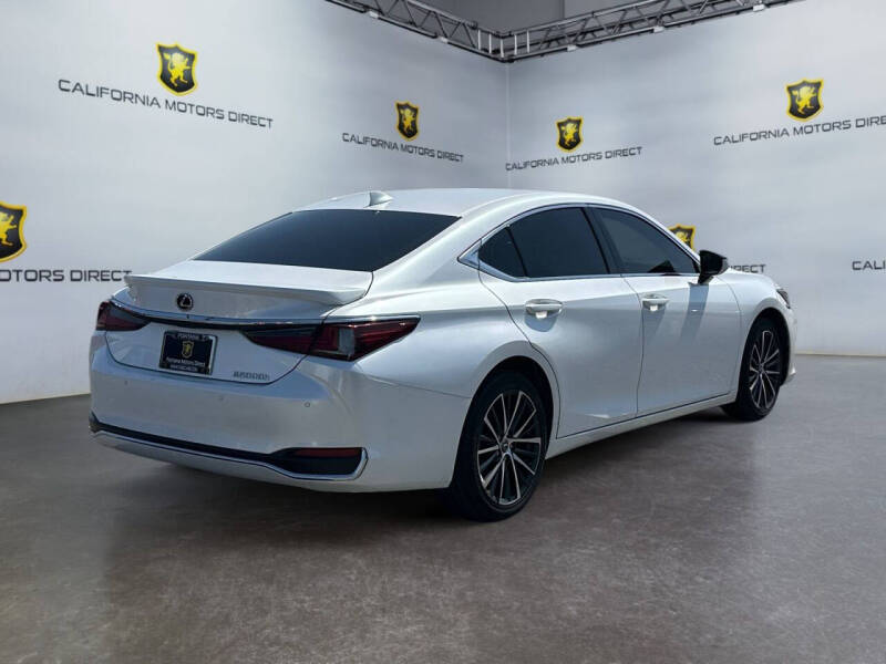 2023 Lexus ES 300h