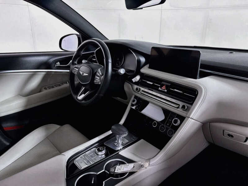 2025 Genesis G70