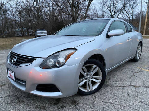 2013 Nissan Altima for sale at Car Castle in Zion IL