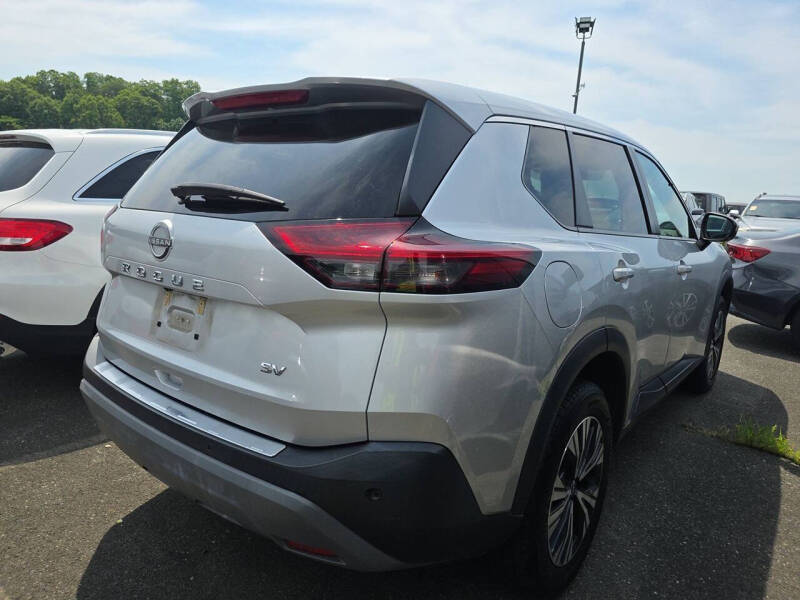 2022 Nissan Rogue SV