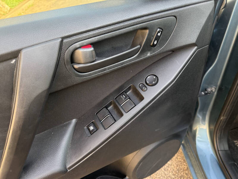 2011 Mazda MAZDA3 i Sport