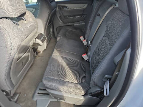 2017 Chevrolet Traverse LS