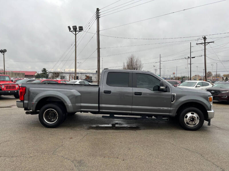 2022 Ford F-350 Super Duty XL photo 6