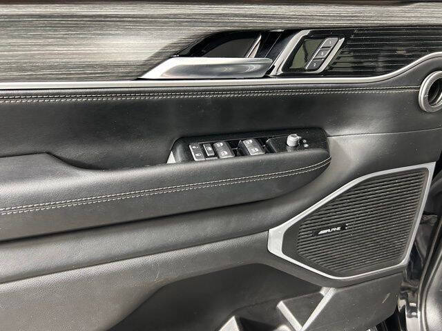 2023 Jeep Wagoneer L Series III