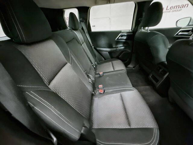 2024 Mitsubishi Outlander ES