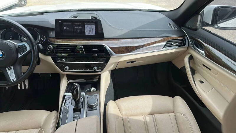 2017 BMW 5 Series 540i