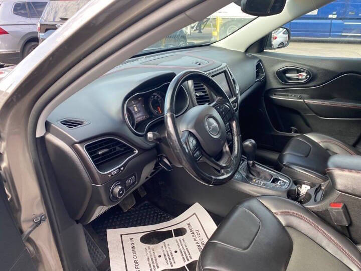 2021 Jeep Cherokee Trailhawk