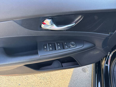 2020 Kia Forte GT Line