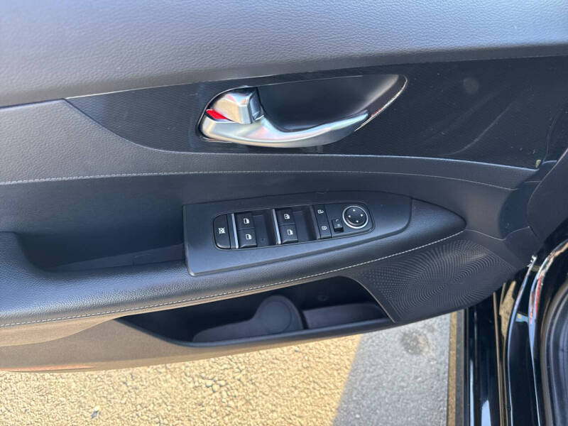 2020 Kia Forte GT Line