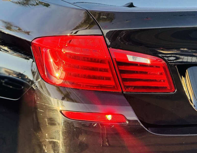 2015 BMW 5 Series 528i