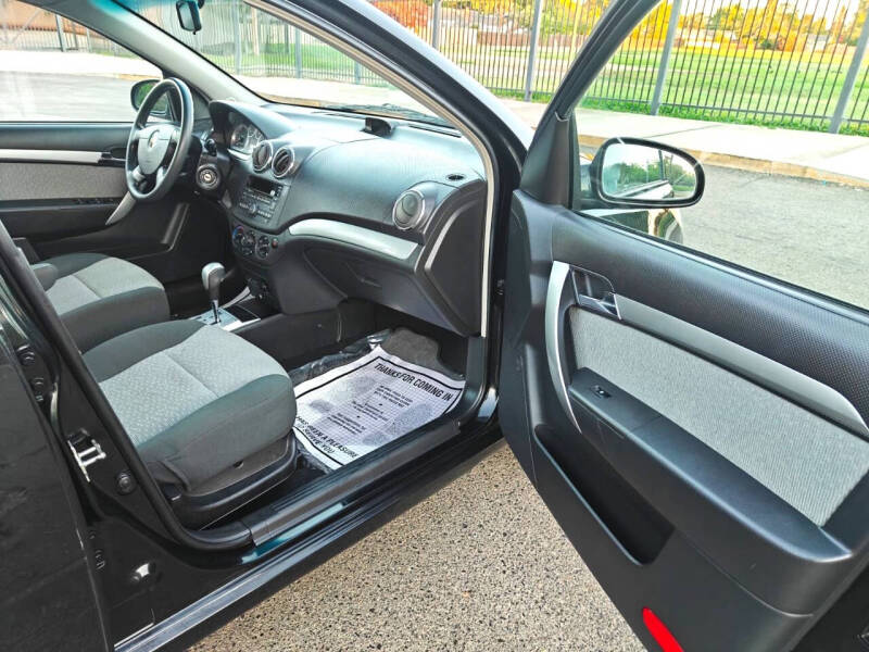 2011 Chevrolet Aveo Aveo5 LT