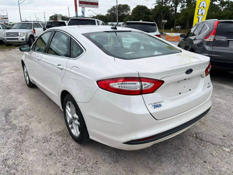 2014 Ford Fusion SE