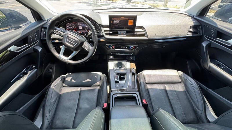 2018 Audi Q5 2.0T quattro Premium Plus