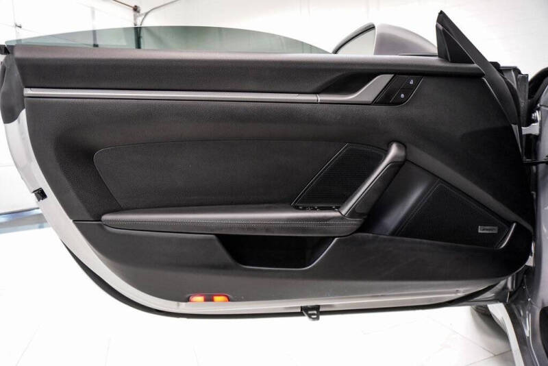 2024 Porsche 911 Carrera