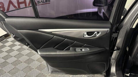 2015 Infiniti Q50 Premium