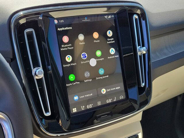 2026 Volvo XC40 B5 Plus