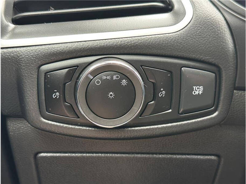 2024 Ford Edge SE