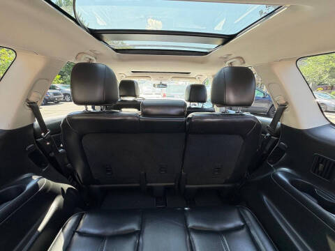 2017 Nissan Pathfinder SL
