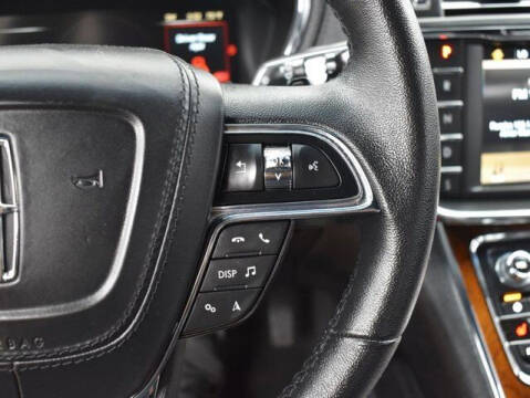 2018 Lincoln Continental Premiere