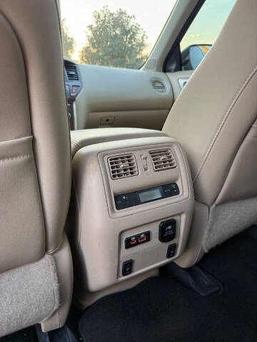2020 Nissan Pathfinder Platinum