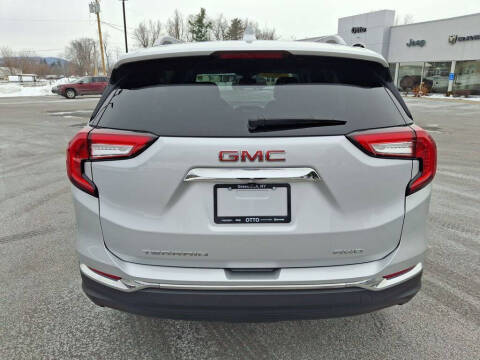 2022 GMC Terrain SLT
