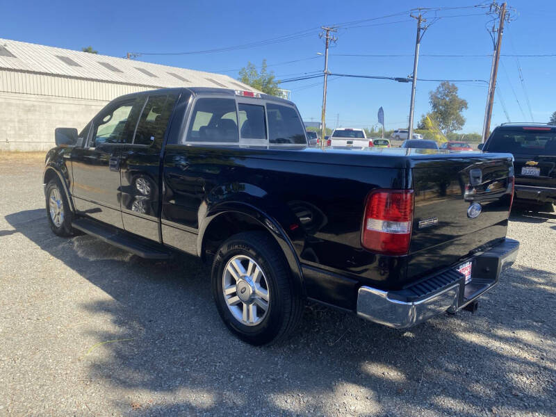 2004 Ford F-150 Lariat