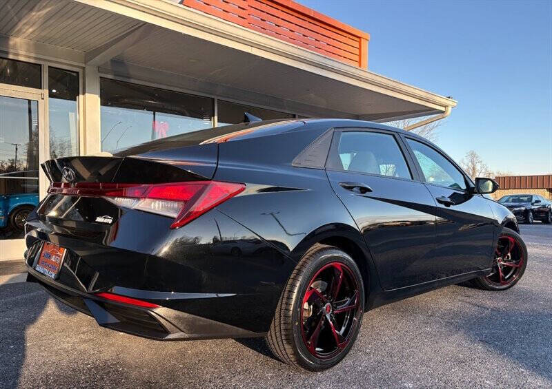 2023 Hyundai Elantra SEL