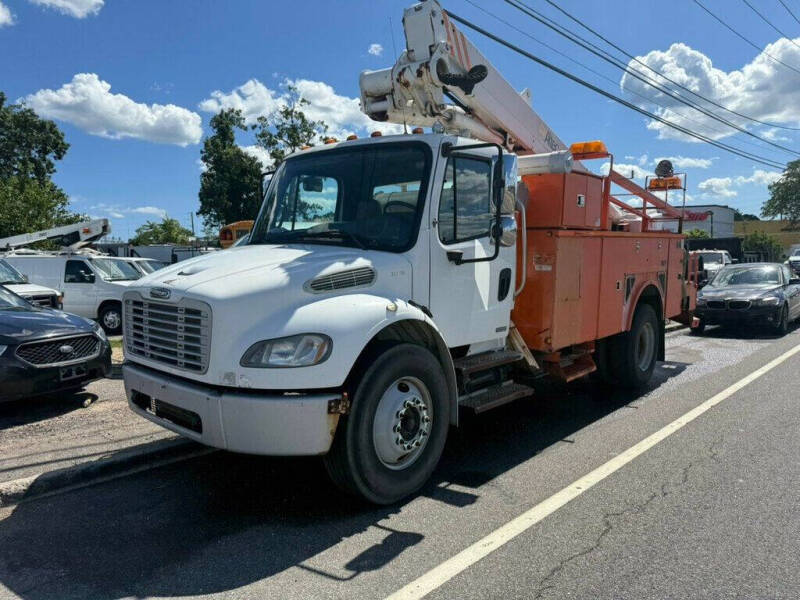 2007 Freightliner M2 106