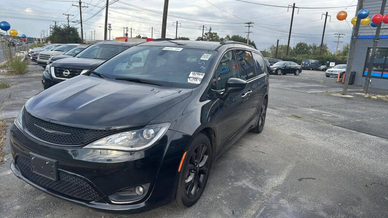 2018 Chrysler Pacifica for sale at Car Nation in Aberdeen MD
