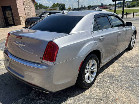 2015 Chrysler 300 Limited