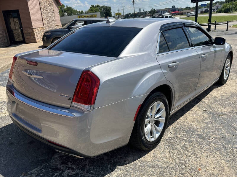 2015 Chrysler 300 Limited