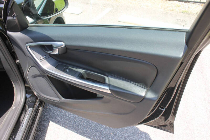 2016 Volvo S60 T5 Drive-E Premier