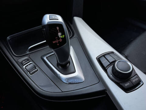 2016 BMW 3 Series 320i