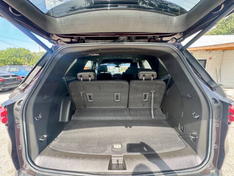 2022 Chevrolet Traverse LT Cloth