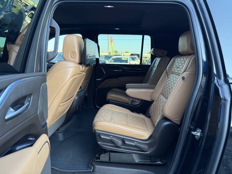 2021 Cadillac Escalade ESV Premium Luxury