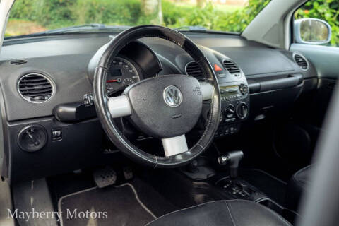 2010 Volkswagen New Beetle