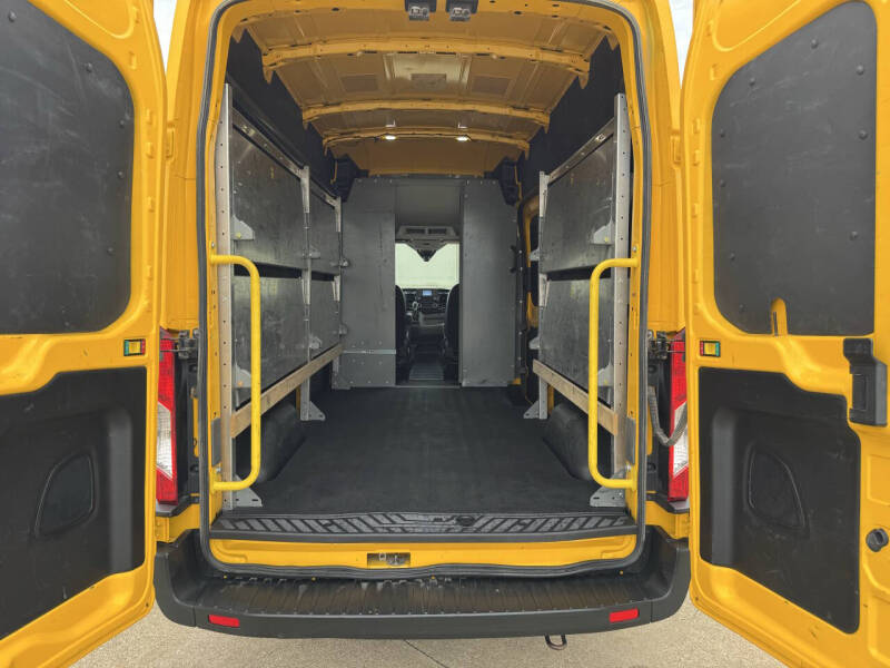 2023 Ford Transit 250