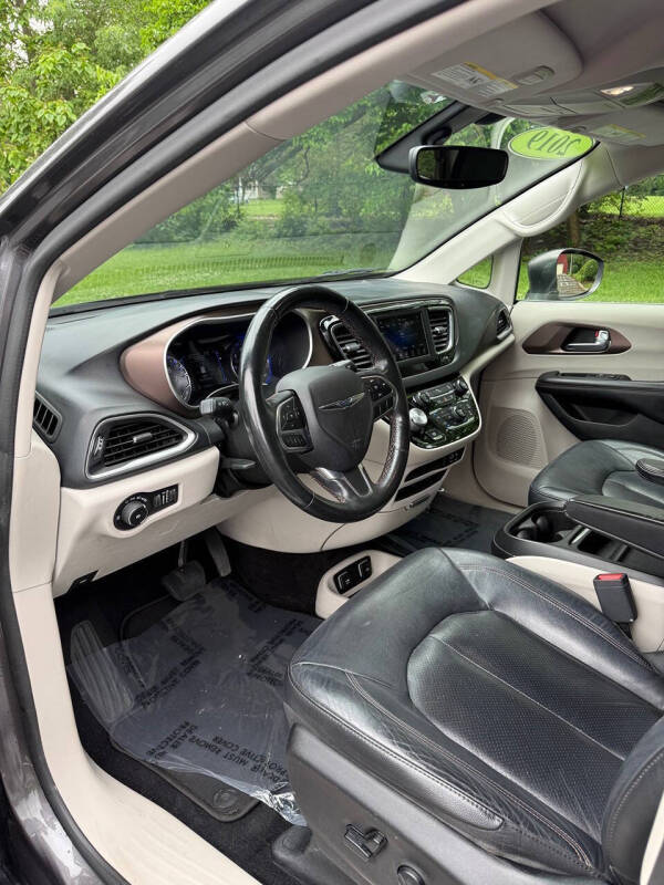 2019 Chrysler Pacifica Touring L