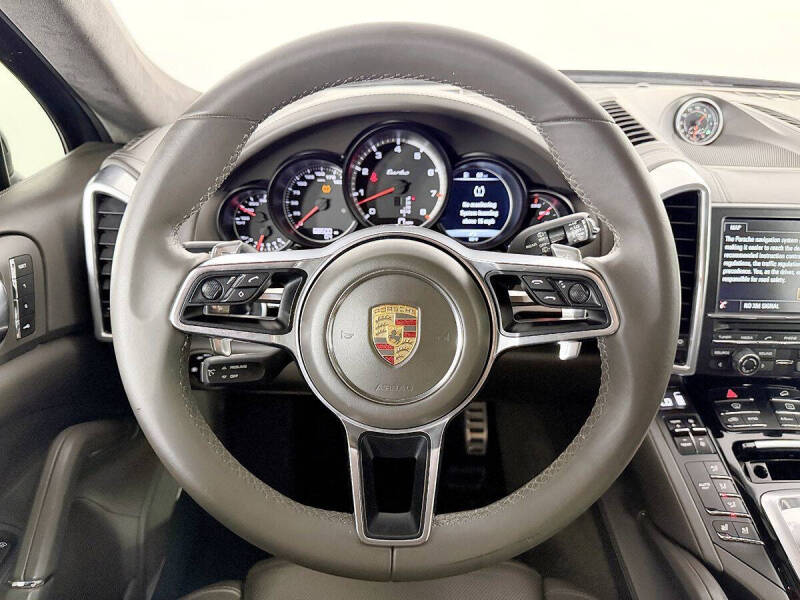 2016 Porsche Cayenne Turbo