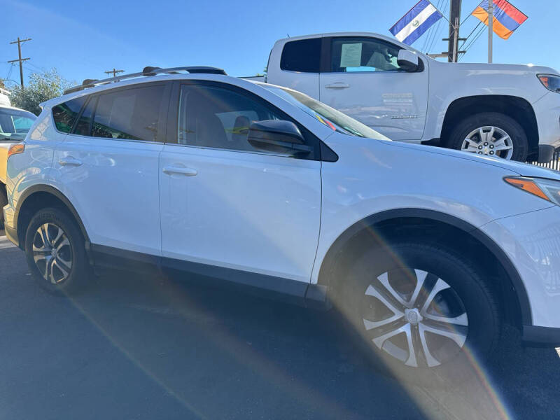 2017 Toyota RAV4 LE