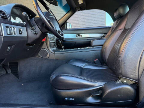 2004 Ford Thunderbird Deluxe